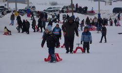 Vanlı Çocuklar Sömestrin Son Günlerini Kayak Keyfiyle Değerlendirdi