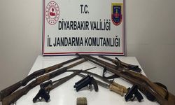 Diyarbakır'da kaçak silah ve tarihi eser operasyonu
