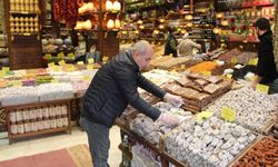 Kuruyemişte Fiyatlar El Yakıyor: Kiloyla Alışveriş Yerini Gramla Alıma Bıraktı