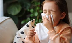 Çocuklarda geçmeyen öksürüğün nedeni bocavirüs olabilir