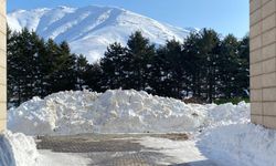 Bitlis’te 26 yerleşim yerine ulaşım sağlanamıyor