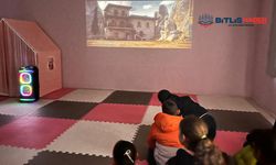 Bitlis’te Atıl Okul, Öğretmenin Çabasıyla Drama Sınıfına Dönüştü