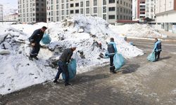 Bitlis'te Karların Erimesiyle Temizlik Çalışması Sürüyor