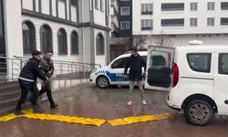 Bıçaklı saldırıya uğrayan 9. sınıf kız öğrenci yaralandı