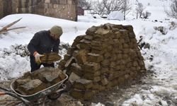Bitlis’te Köylülerin Kış Hazırlığı Şimdiden Başladı