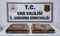 Van’da 1,2 Milyon TL’lik Kaçak Halı Yakalandı