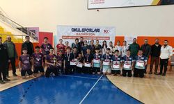 Bitlis’te Okul Sporları Badminton Gençler Bölge Grup Müsabakaları Tamamlandı