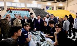 Bitlis'te Okul Sporları İl Satranç Turnuvası Başladı