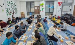 Bitlis’te Geleneksel Çocuk İftarı Programı Gerçekleştirildi