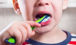Uzman Uyardı: Bayram Tatili Çocukların Diş Sağlığı İçin Risk Taşıyor