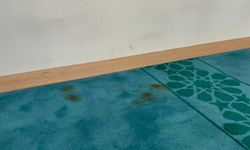 Bitlis'te Camiye Çirkin Saldırı: Halılarda Sigara İzmariti Söndürüldü