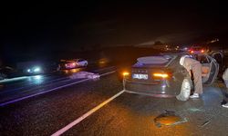 Feci Kaza: Otomobil Ata Çarptı, 4 Yaralı