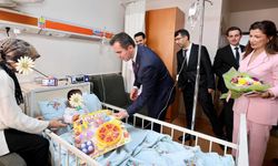 Bitlis Valisi Karakaya, Bayramda Hastaları Ziyaret Etti