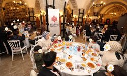 Bitlis’te Dünya Yetimler Günü’nde Anlamlı İftar