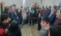 Bitlis'te ziyarete açılan Sakal-ı Şerif'e yoğun ilgi