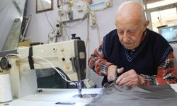 81 yaşındaki terzi mesleğinin sırrını anlattı