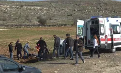 Telefon direğine çarpan otomobil takla attı: 3’ü çocuk 5 yaralı