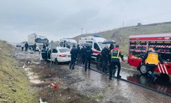 Otomobil Takla Attı: 1 Kişi Öldü, 2 Yaralı