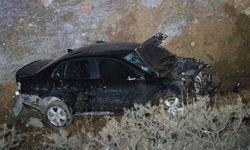 Otomobil Şarampole Uçtu: 2’si Ağır 5 Yaralı