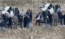 Otomobil Şarampole Devrildi: 3 Kişi Ağır Yaralandı