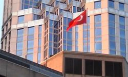 siyonist rejim Başkonsolosluğu yakınlarında silah sesleri: Eylemi gerçekleştiren 1 kişi öldürülürken 2 kişi yaralı olara