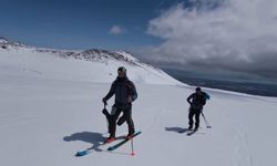 Polonyalı Dağcılar Süphan Dağı’nda 3 Bin 500 Metreden Kaydı