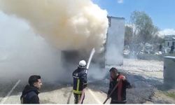 Seyir Halindeki Tır Alevlere Teslim Oldu