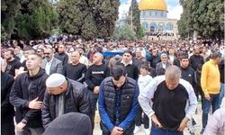 Mescid-i Aksa’da 5 hafta sonra ilk cuma namazı