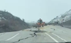 Hakkari-Van Yolunda Çökme: Ulaşım Kontrollü Sağlanıyor