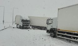 Bitlis’te Zincirleme Kaza: 6 Araç Birbirine Girdi, 5 Yaralı