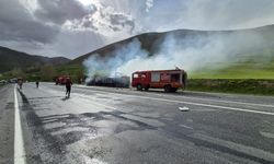 Bitlis’te feci kaza: Sürücüler yanarak hayatını kaybetti