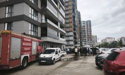 Mahsur Kalan Çocukları Kurtardı, Asansör Boşluğuna Düşerek Hayatını Kaybetti