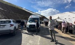 İşçileri Taşıyan Minibüs Uçuruma Yuvarlandı: 1 Ölü, 7 Yaralı