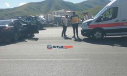 Bitlis'te maddi hasarlı trafik kazası