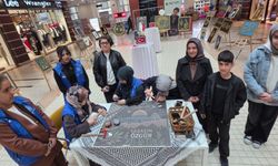 Bitlis'te Açılan Sergide Filistin İçin Her Çivi Bir Umuda Dönüşecek
