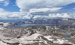 Nemrut Krateri’nde İki Mevsim Bir Arada