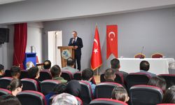 Rektör Elmastaş, Ercişli öğrencilerle kariyer söyleşisinde buluştu