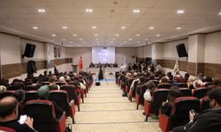 Bitlis’te “Hak Arama Yolları” Paneline Yoğun İlgi