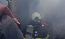 Çatı katı deposunda çıkan yangın söndürüldü