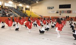 Bitlis’te Geleneksel Çocuk Oyunları Şenliği Coşkusu