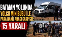 Batman Yolunda Yolcu Minibüsü ile Para Nakil Aracı Çarpıştı: 15 Yaralı