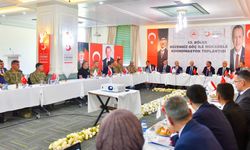 Bitlis Valisi Karakaya, Düzensiz Göçle Mücadele Toplantısına Katıldı