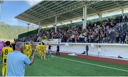 Bitlis Spor ile Hakkâri Zap Spor maçının ilk yarısında gol çıkmadı