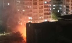 Diyarbakır'da Havai Fişek Okul Bahçesini Ateşe Verdi