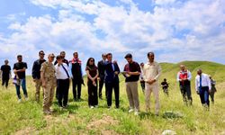 Vali Karakaya, bin 200 askerin şehit düştüğü alandaki çalışmaları yerinde inceledi