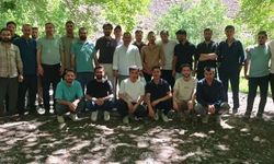 Umre ödüllü yarışmaya katılan gençlere piknik sürprizi
