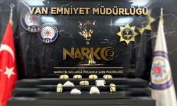 Van'da Operasyon: 10 Kilodan Fazla Metamfetamin Ele Geçirildi