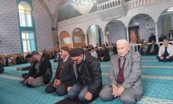 Vefa günü geleneği sürüyor: 7 yılda 7 bin hatim okundu