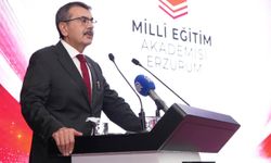 Bakan Tekin: "Hayatın çok hızlı değiştiği bir dönemi yaşıyoruz"