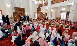 Bitlis Valisi Karakaya yaz Kur'an kurslarındaki öğrencilerle buluştu